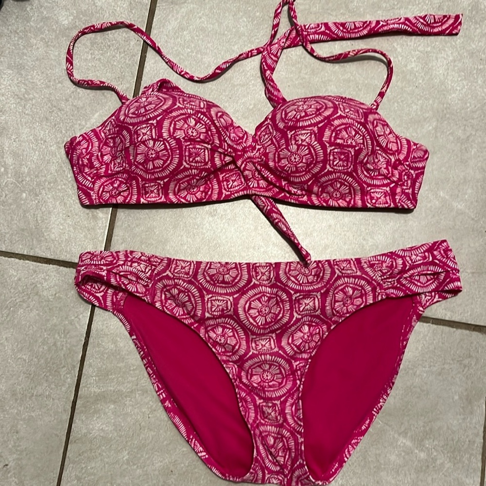 Stylus bathing suit